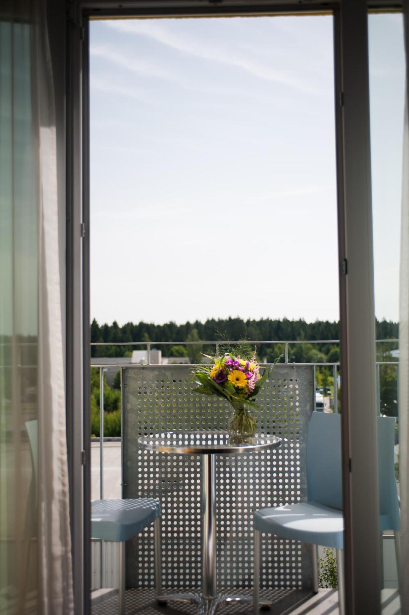 Stay2Munich Hotel & Serviced Apartments Brunnthal Exterior foto