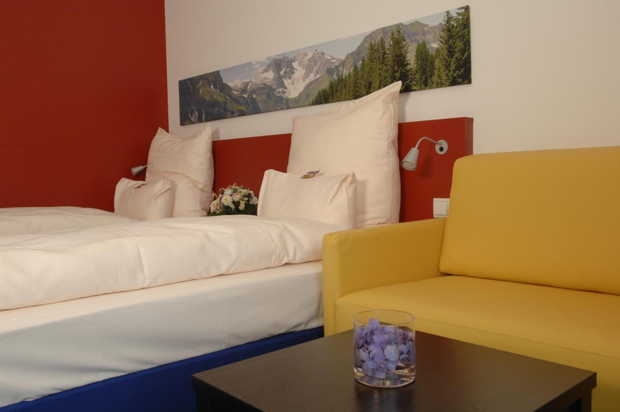 Stay2Munich Hotel & Serviced Apartments Brunnthal Exterior foto