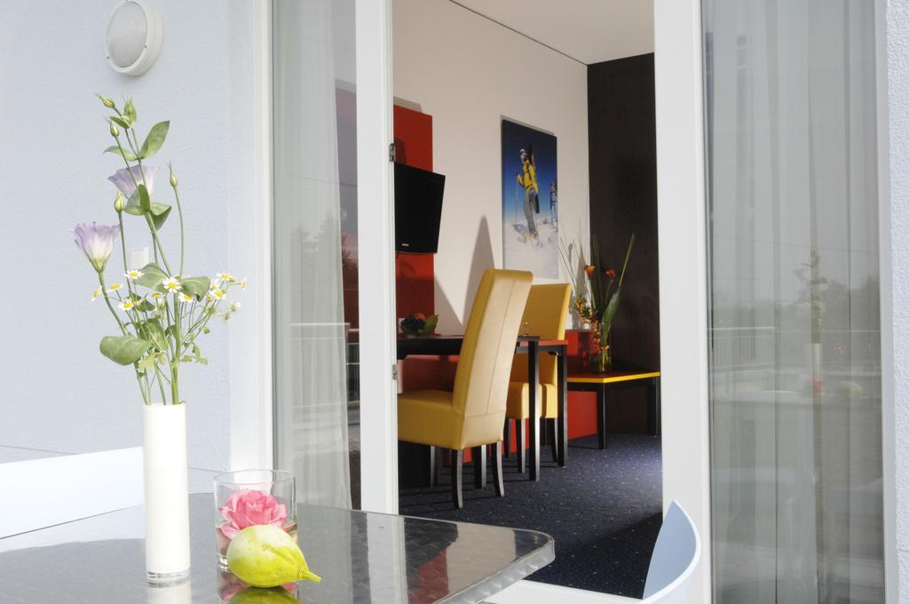 Stay2Munich Hotel & Serviced Apartments Brunnthal Exterior foto