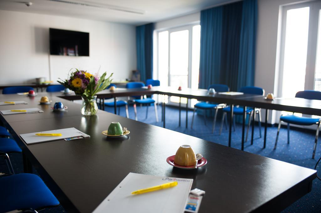 Stay2Munich Hotel & Serviced Apartments Brunnthal Exterior foto